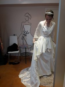 vintage menyasszonyi ruha átalakítás